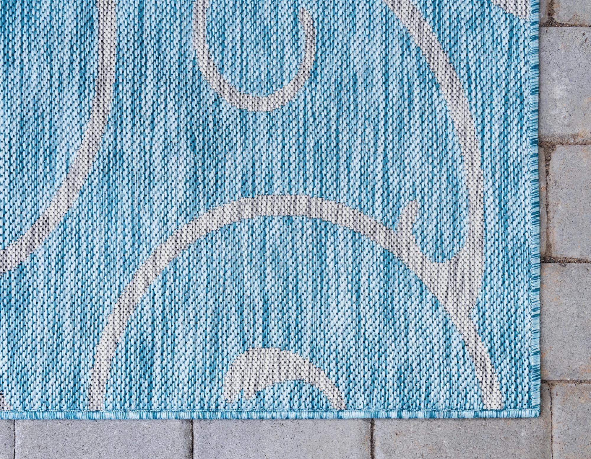 7' 10 x 11' Easy-Clean Botanical Indoor / Outdoor Rug