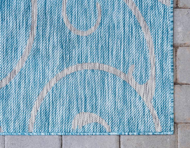 Detail image of 9' x 12' Easy-Clean Botanical Indoor / Outdoor Rug