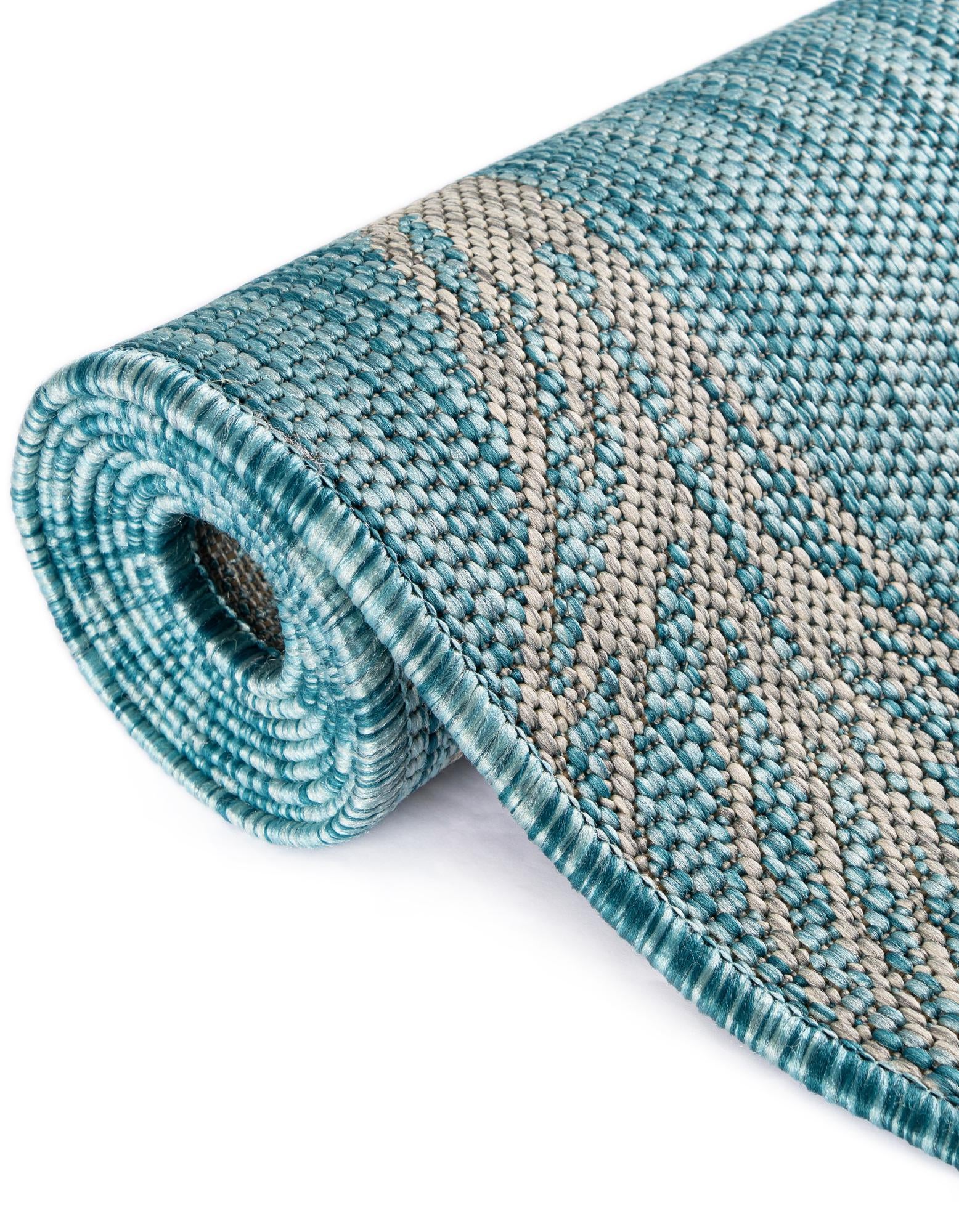5' 3 x 8' Easy-Clean Botanical Indoor / Outdoor Rug