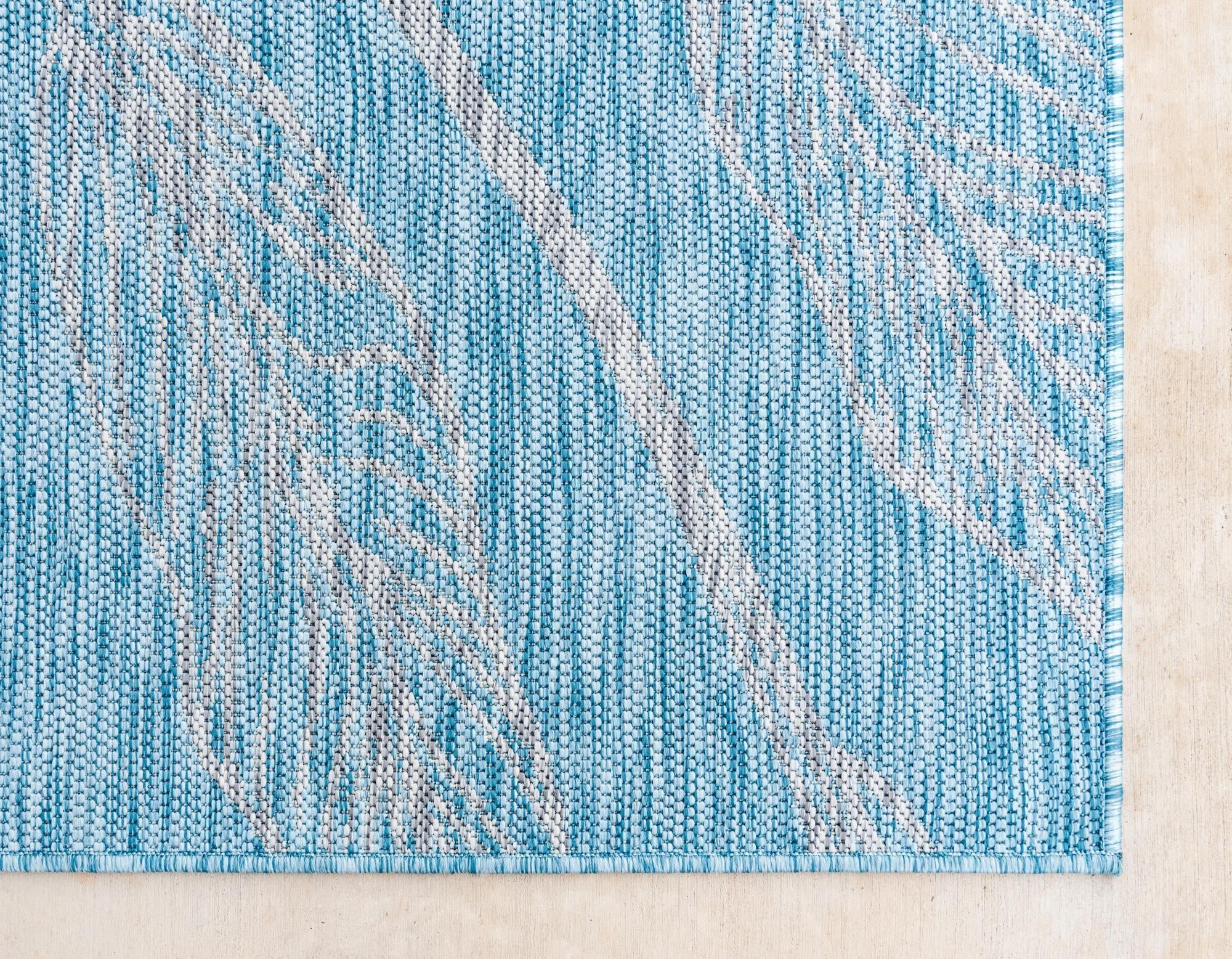 5' 3 x 8' Easy-Clean Botanical Indoor / Outdoor Rug