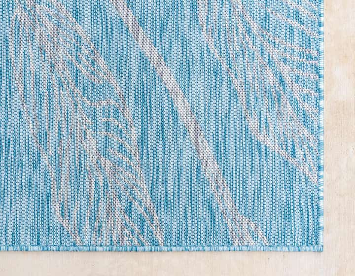 5' 3 x 8' Easy-Clean Botanical Indoor / Outdoor Rug