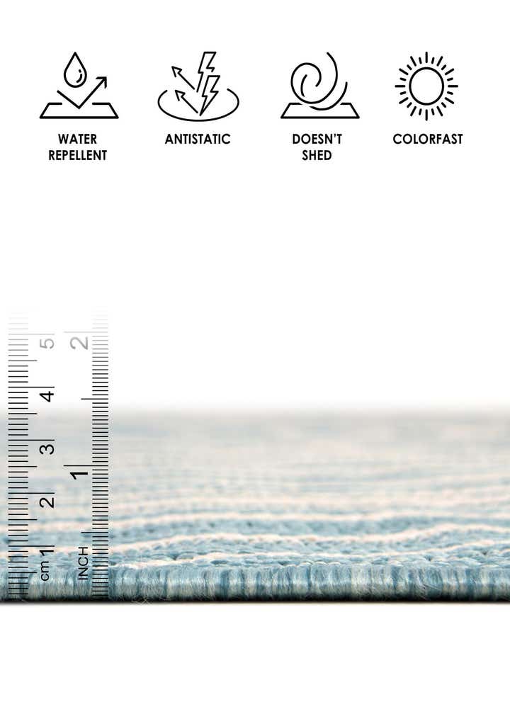 7' 10 x 11' Easy-Clean Modern Indoor / Outdoor Rug