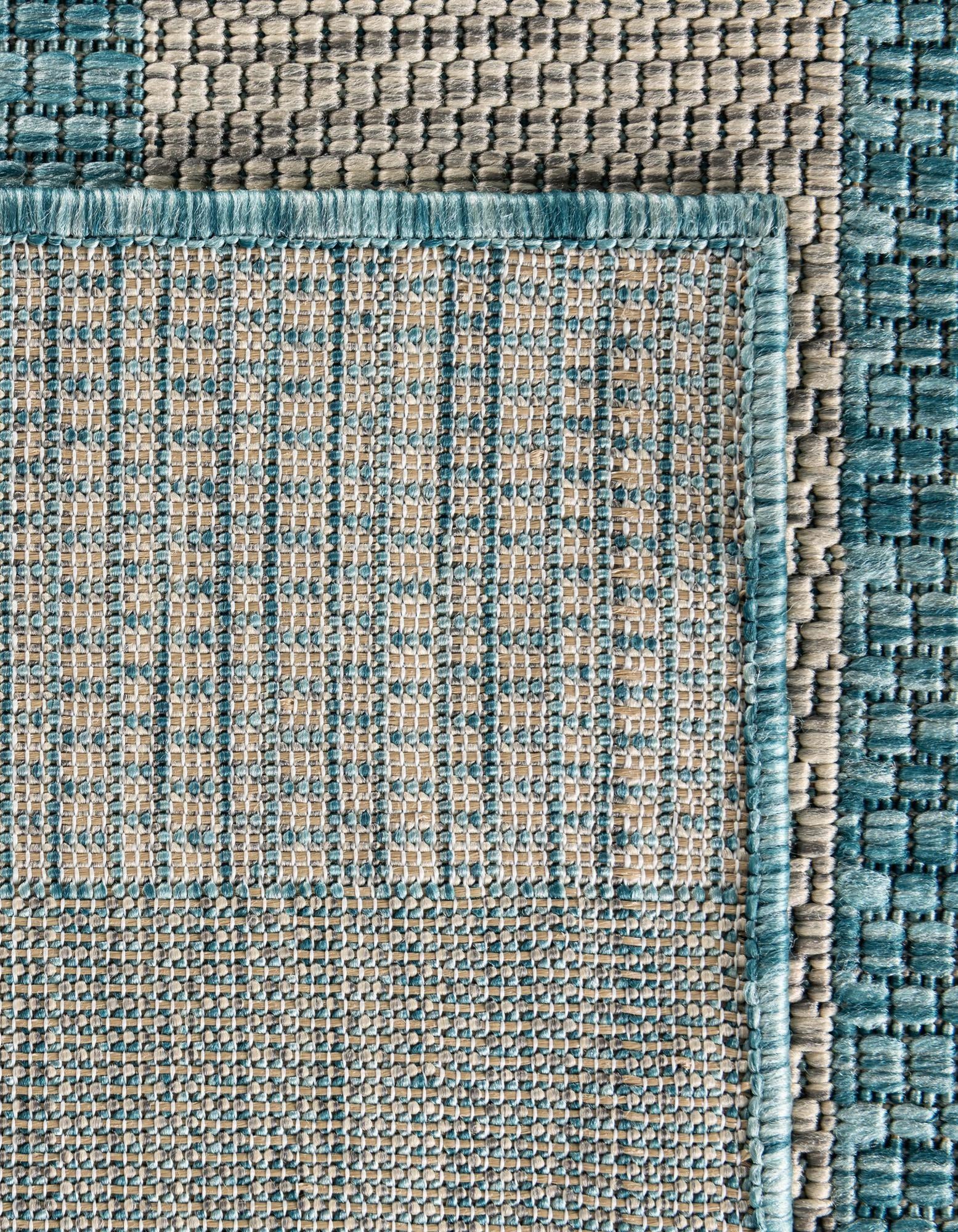 5' 3 x 8' Easy-Clean Ribbon Indoor / Outdoor Rug