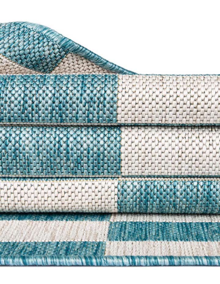 7' x 10' Easy-Clean Ribbon Indoor / Outdoor Rug