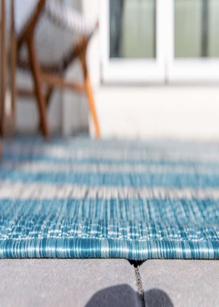 9' x 12' Easy-Clean Striped Indoor / Outdoor Rug