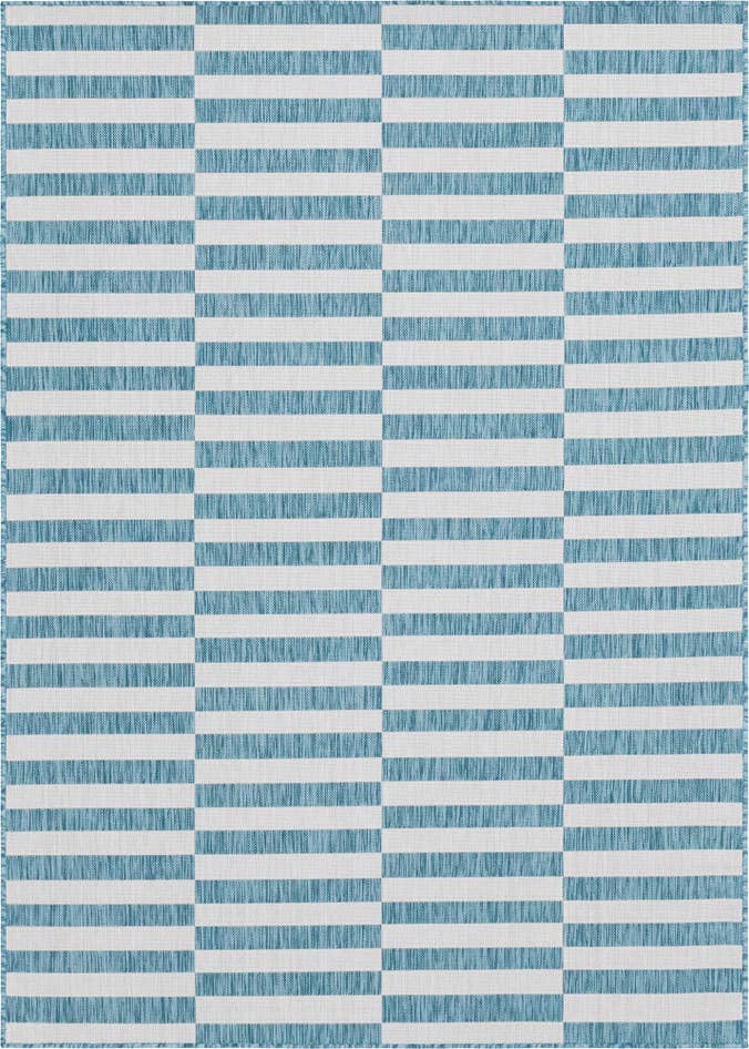 Detail image of 7' 10 x 11' Easy-Clean Striped Indoor / Outdoor Rug
