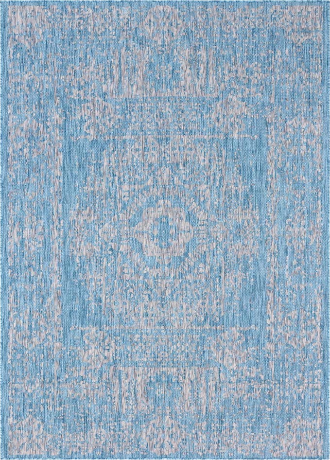 Detail image of 7' 10 x 11' Easy-Clean Traditional Indoor / Outdoor Rug