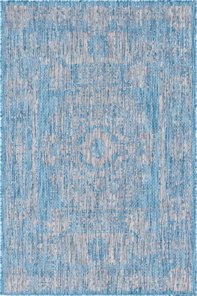 Detail image of 4' x 6' Easy-Clean Traditional Indoor / Outdoor Rug