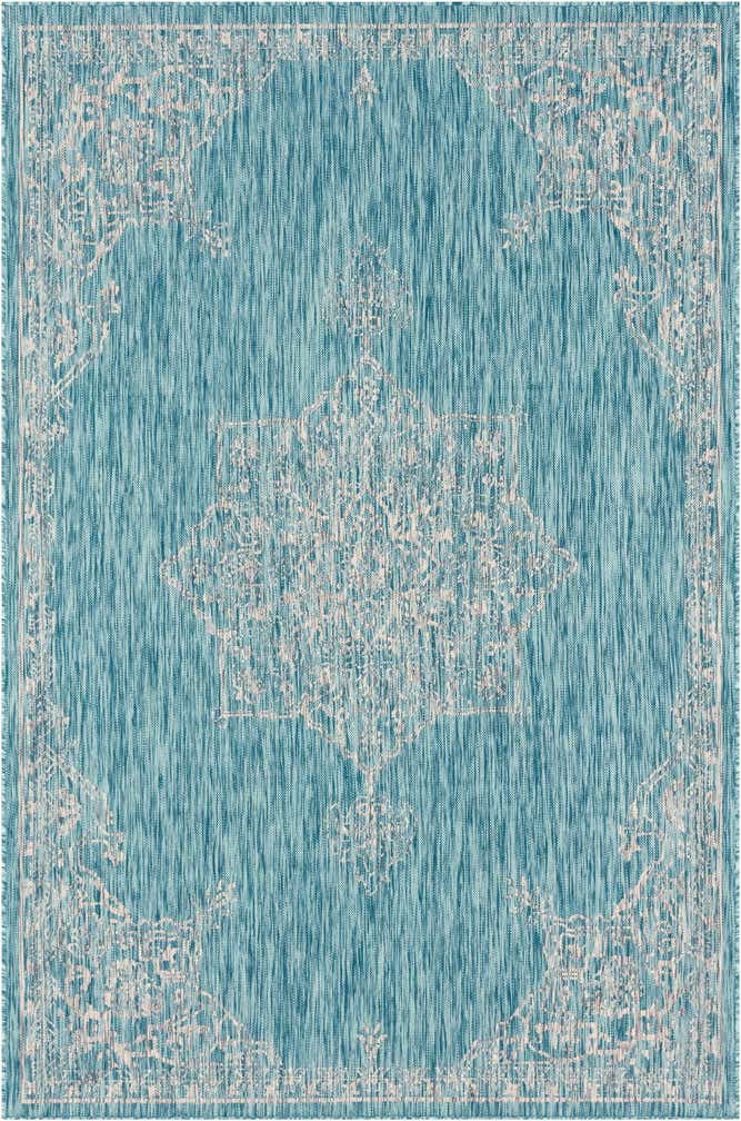 6' x 9' Easy-Clean Traditional Indoor / Outdoor Rug
