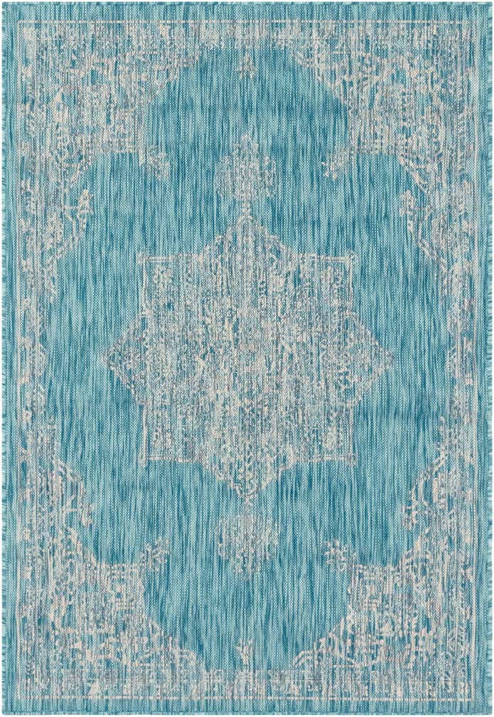 4' x 6' Easy-Clean Traditional Indoor / Outdoor Rug