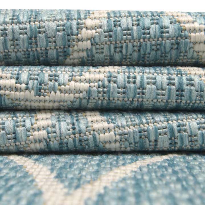 7' 10 x 11' Easy-Clean Trellis Indoor / Outdoor Rug