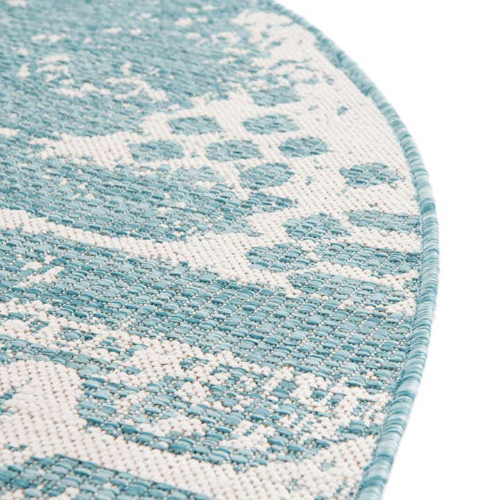 10' 8 x 10' 8 Easy-Clean Bohemian Indoor / Outdoor Round Rug