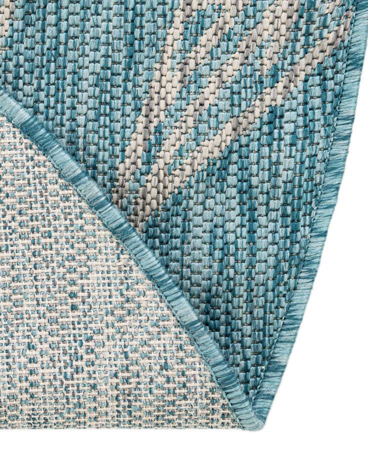 Detail image of 13' x 13'  Washable Botanical Indoor / Outdoor Round Rug