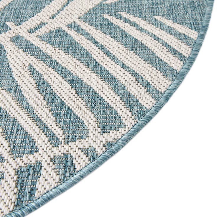 Detail image of 13' x 13' Easy-Clean Botanical Indoor / Outdoor Round Rug