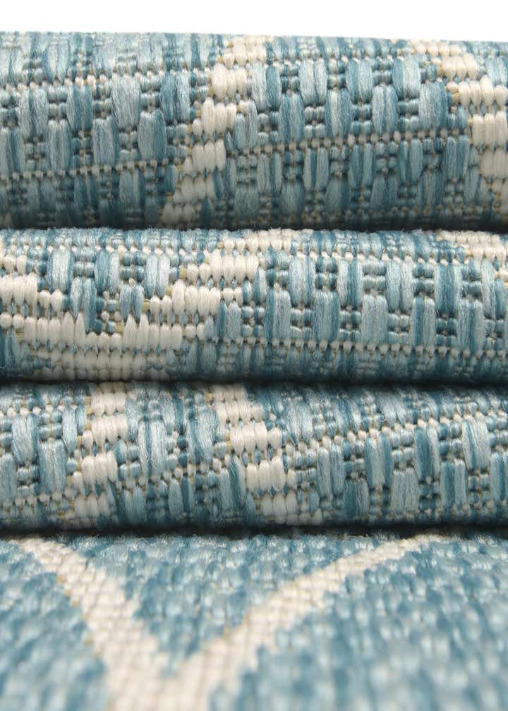 10' x 10' Easy-Clean Lattice Indoor / Outdoor Round Rug