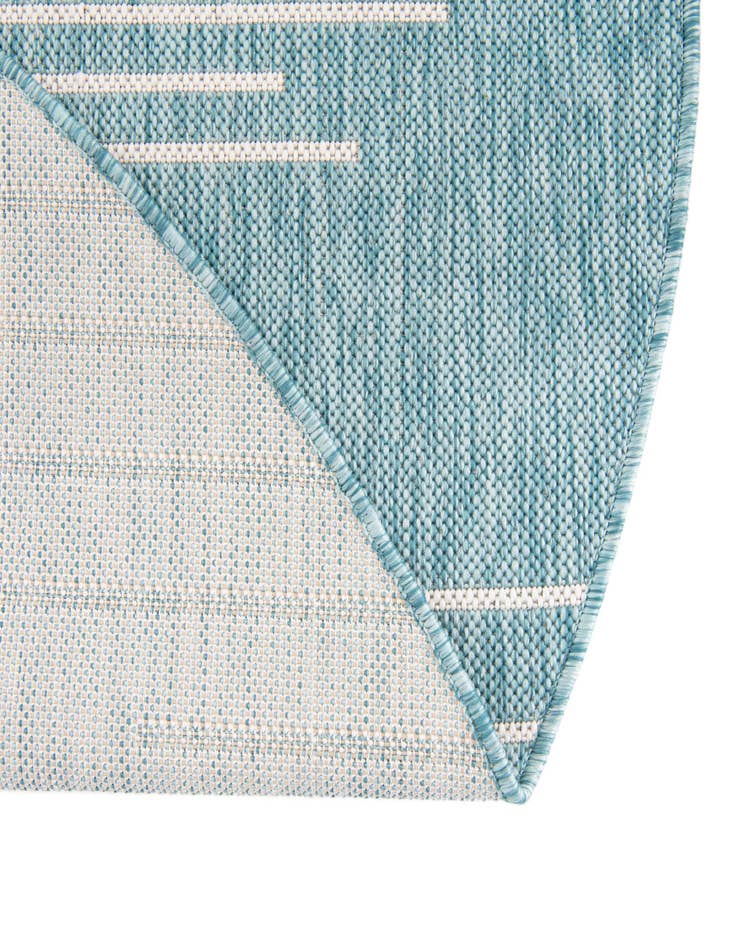 Detail image of 7' 10 x 7' 10 Easy-Clean Modern Indoor / Outdoor Round Rug