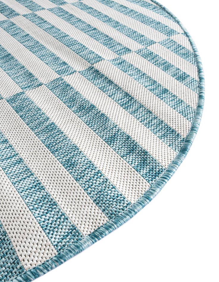 Detail image of 4' x 4' Washable Ribbon Indoor / Outdoor Round Rug