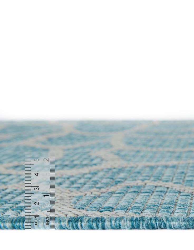 Detail image of 4' x 4' Easy-Clean Safari Indoor / Outdoor Round Rug