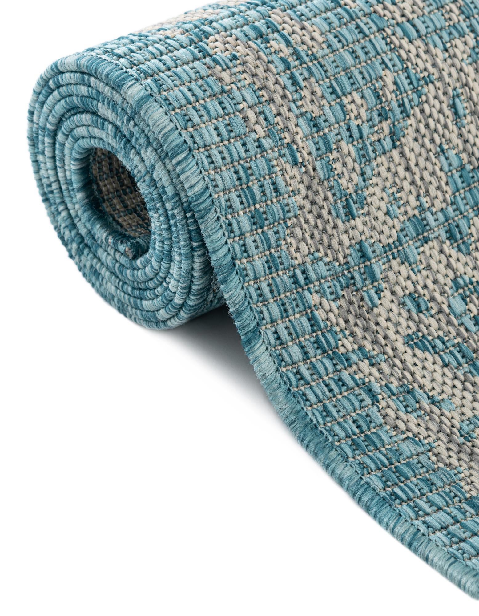 4' x 4' Easy-Clean Traditional Indoor / Outdoor Round Rug