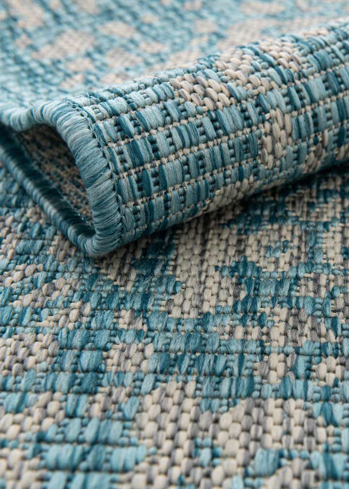 4' x 4' Easy-Clean Traditional Indoor / Outdoor Round Rug