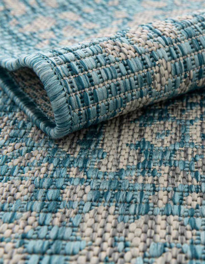 4' x 4' Easy-Clean Traditional Indoor / Outdoor Round Rug