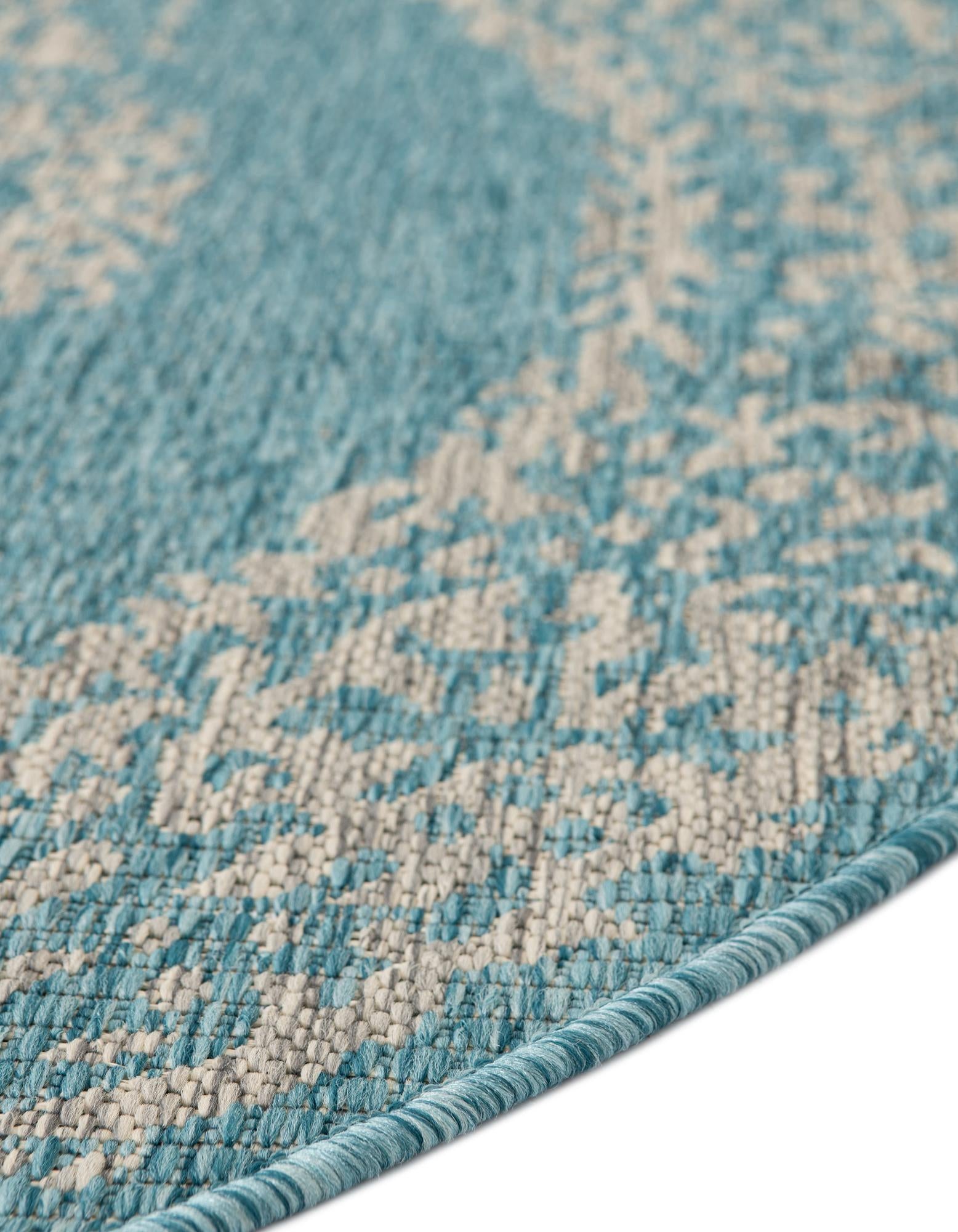 4' x 4' Easy-Clean Traditional Indoor / Outdoor Round Rug