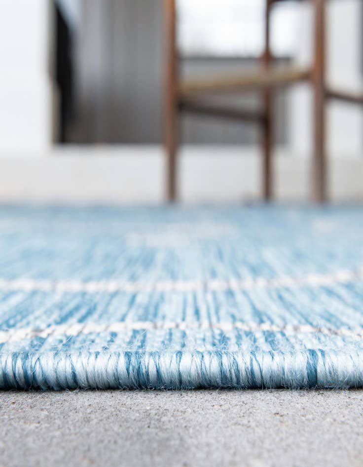 Detail image of 2' x 6'  Washable Botanical Indoor / Outdoor Runner Rug