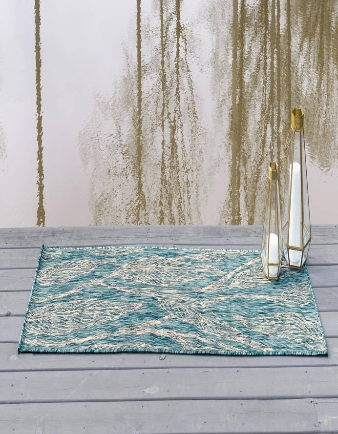Detail image of 2' x 6'  Washable Botanical Indoor / Outdoor Runner Rug