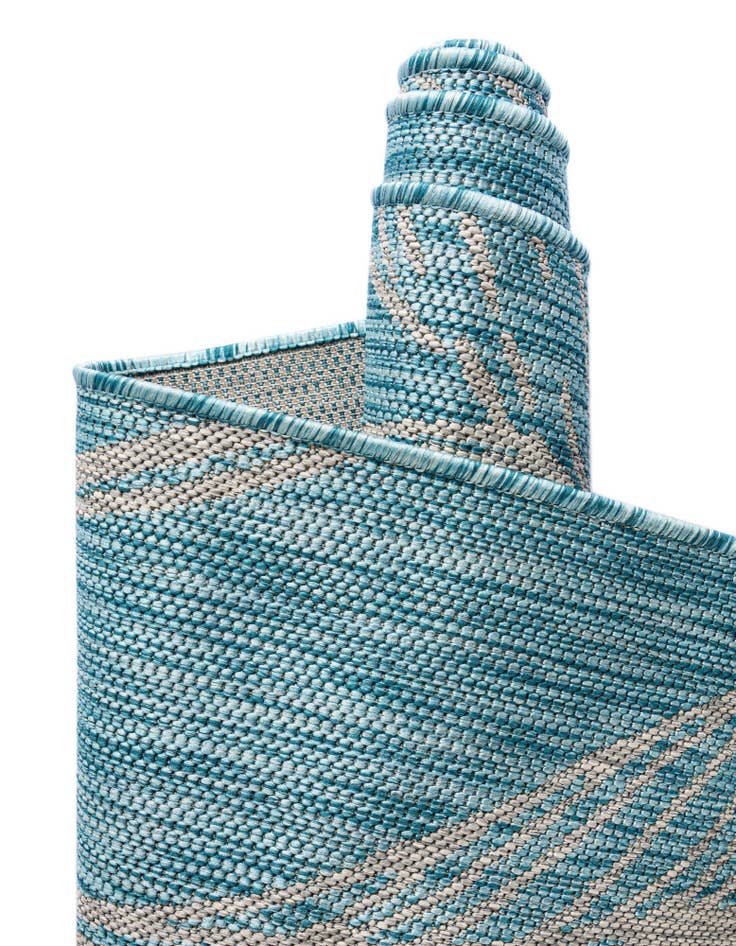 Detail image of 2' x 6'  Washable Botanical Indoor / Outdoor Runner Rug