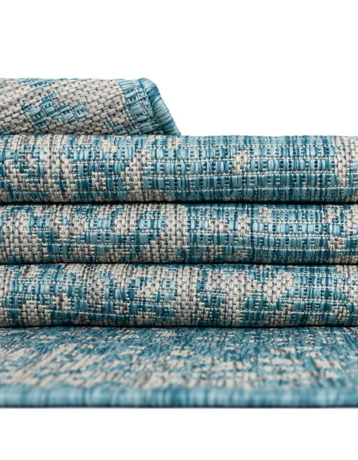2' x 6' Easy-Clean Traditional Indoor / Outdoor Runner Rug