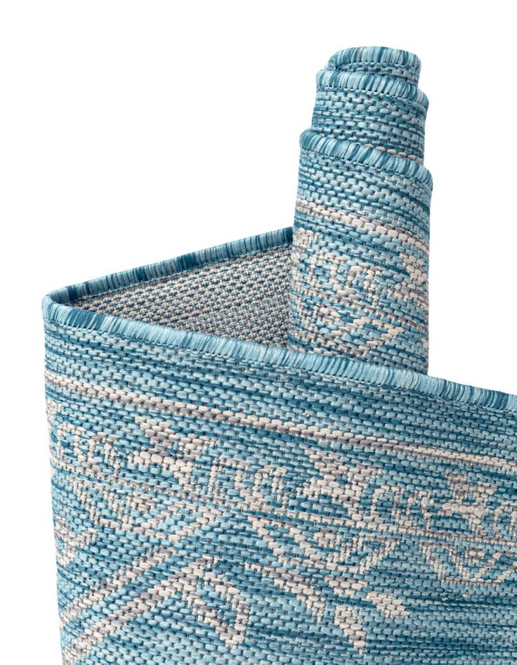 Detail image of 2' x 6'  Washable Traditional Indoor / Outdoor Runner Rug