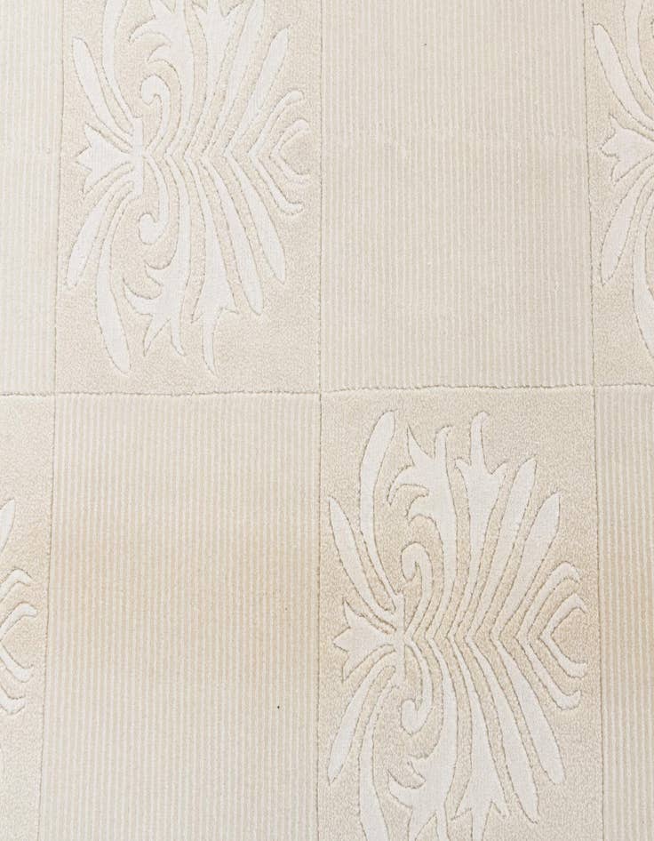 Detail image of 8' x 10' 2  Hand Knotted Darya Wool Rug