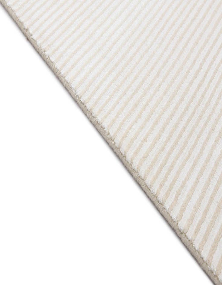 Detail image of 2' 7 x 13' 1  Hand Knotted Darya Wool Runner Rug