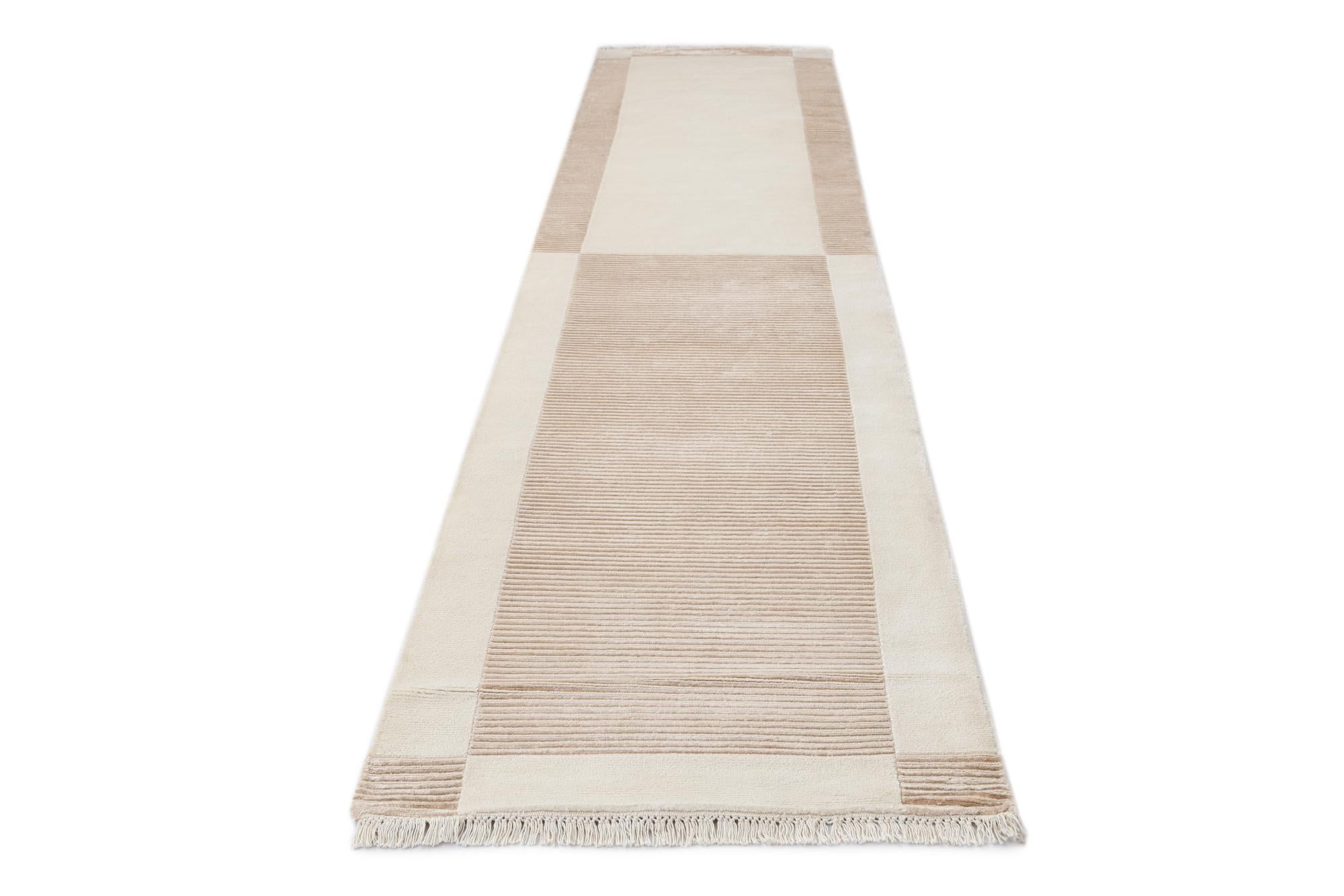 2' 9 x 13' 2 Hand Knotted Darya Wool Runner Rug