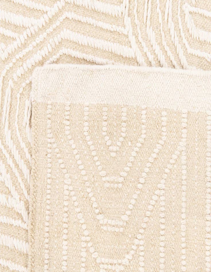 Detail image of 4' 1 x 6' 2  Hand Woven  Rug