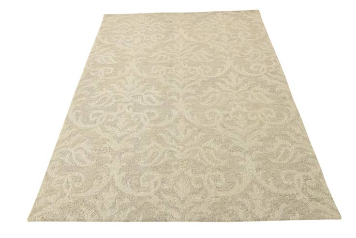 Detail image of 4' 11 x 6' 11 Agra Rug