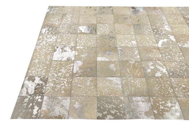5' 1 x 7' 10 Cowhide Rug