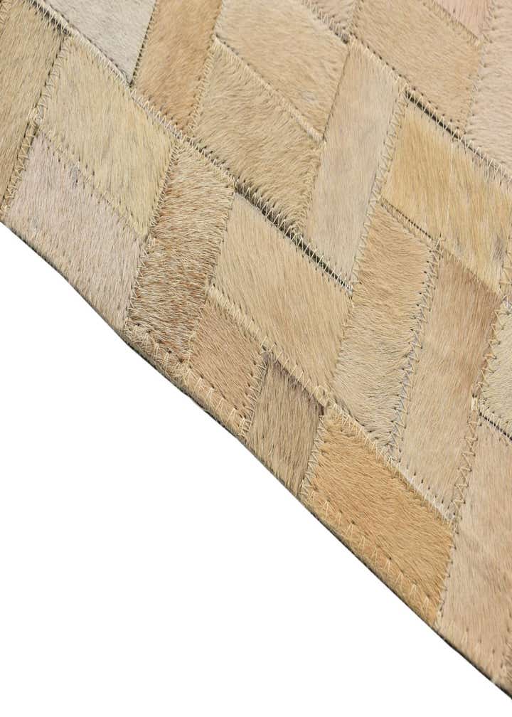5' 5 x 7' 7 Cowhide Rug