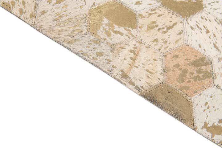 4' 10 x 7' 6 Cowhide Stocks Rug