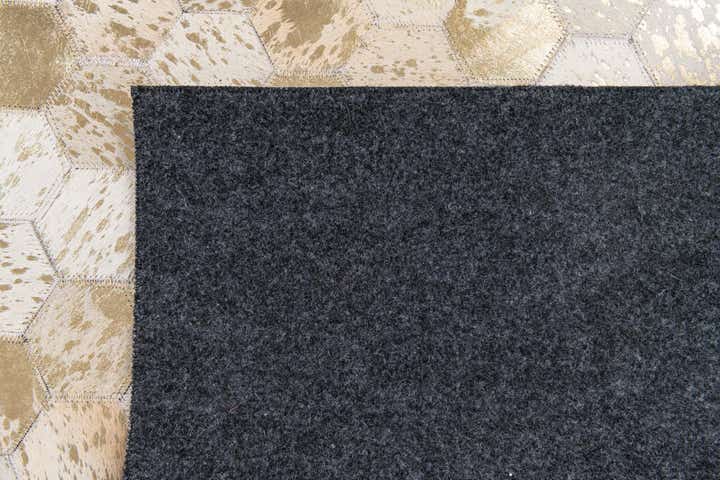 4' 10 x 7' 6 Cowhide Stocks Rug