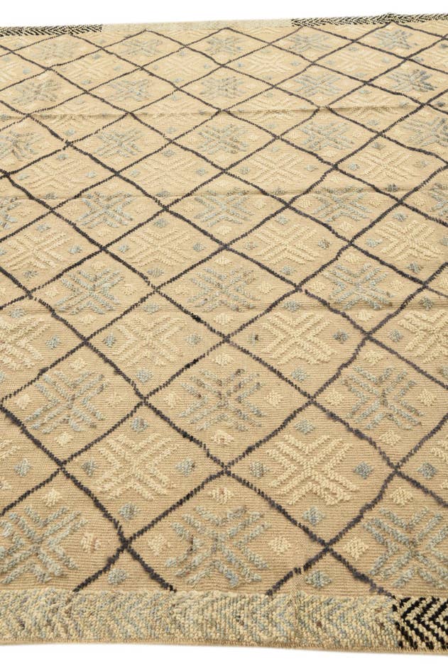 Detail image of 8' 7 x 11' 10 Hand Knotted Darya Wool Rug