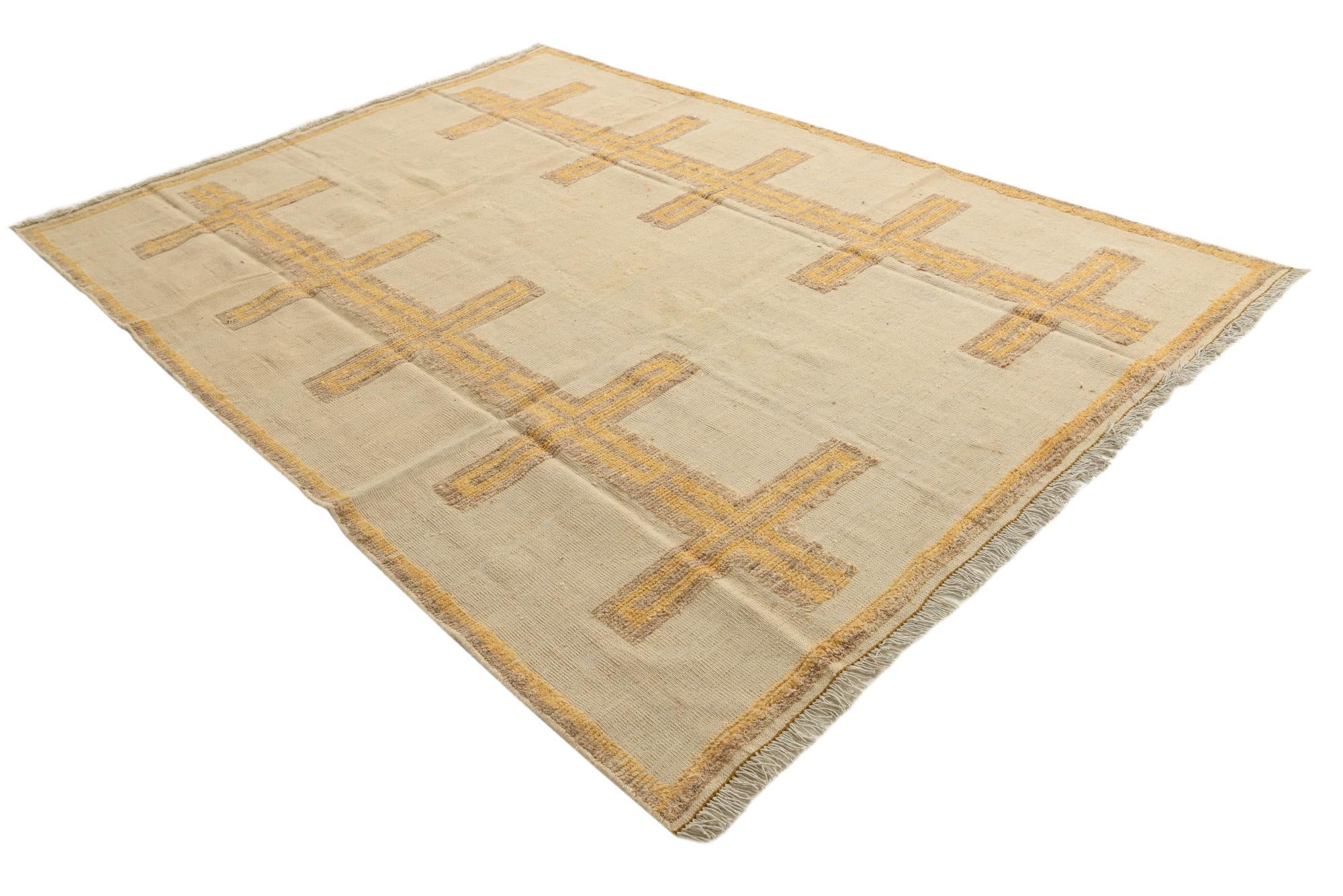 7' 5 x 10' 6 Hand Knotted Darya Wool Rug