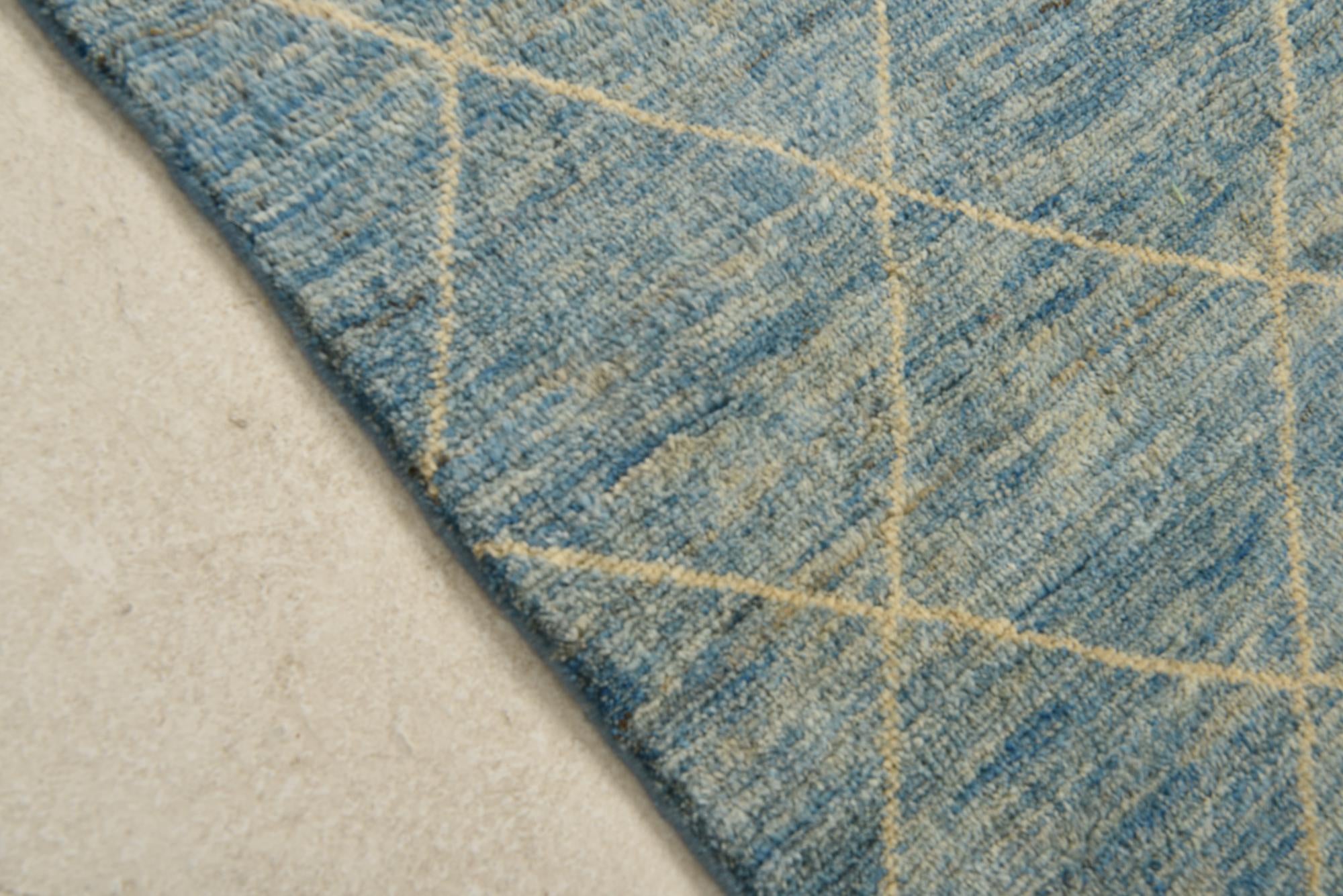 5' 9 x 7' 7 Hand Knotted Darya Wool Rug