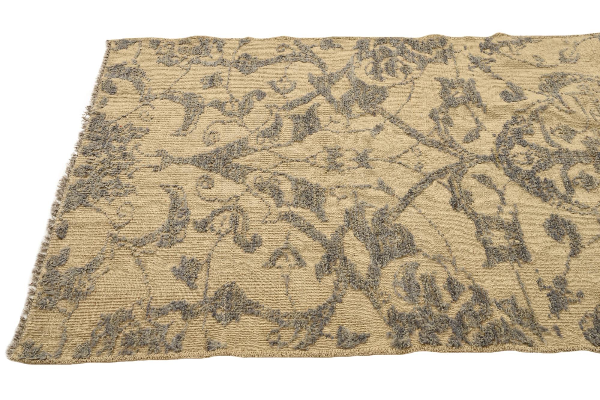 3' 10 x 6' 4 Hand Knotted Darya Wool Rug