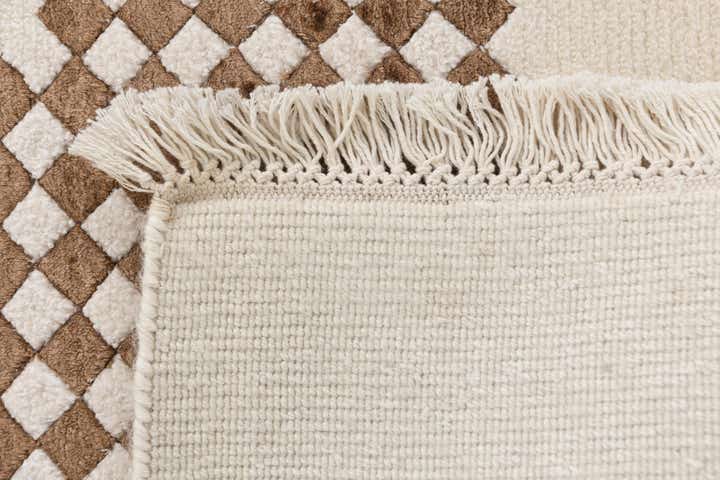 7' 10 x 9' 10 Hand Knotted Darya Wool Rug