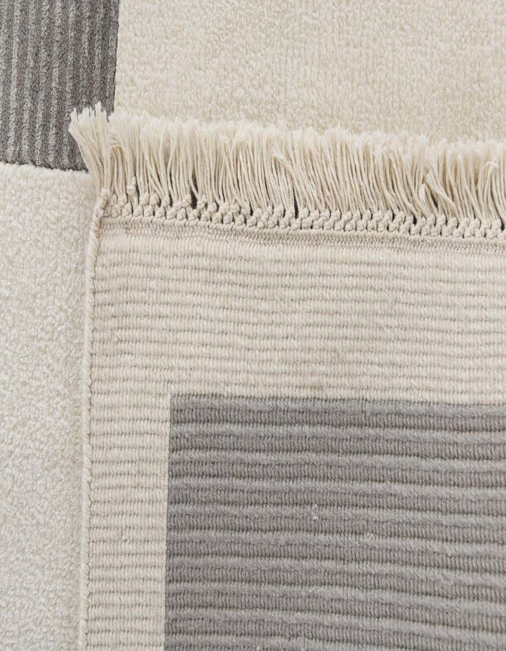 Detail image of 7' 9 x 9' 10  Hand Knotted Darya Wool Rug