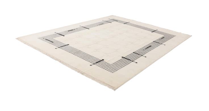 Detail image of 7' 9 x 9' 10 Hand Knotted Darya Wool Rug