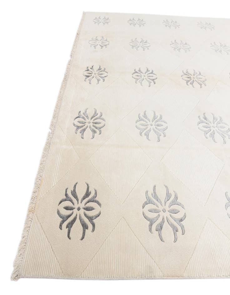 Detail image of 8' 4 x 10' 2  Hand Knotted Darya Wool Rug