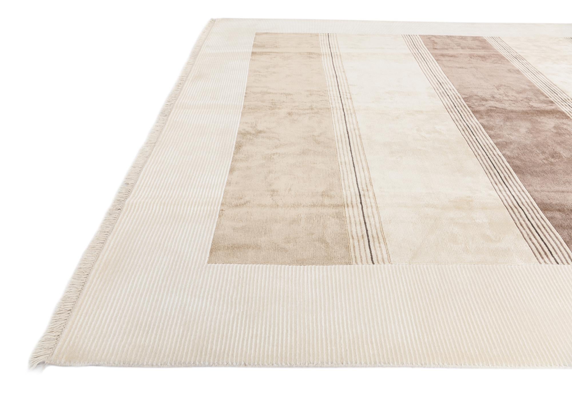7' 10 x 9' 9 Hand Knotted Darya Wool Rug