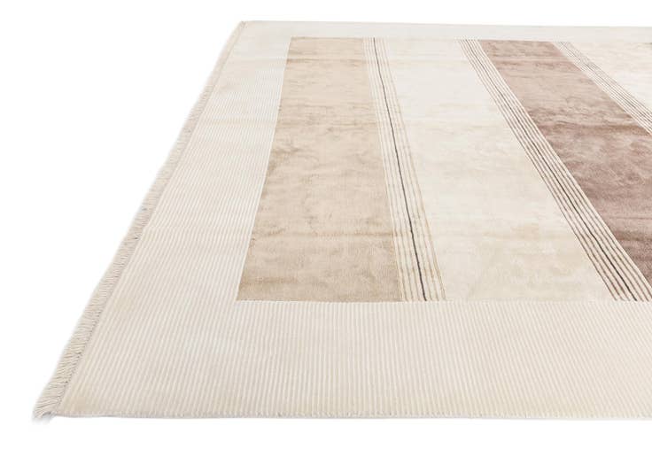 Detail image of 7' 10 x 9' 9 Hand Knotted Darya Wool Rug